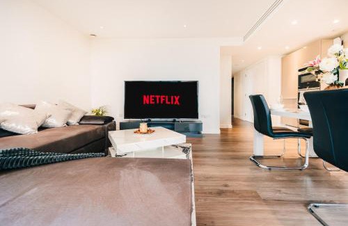 Whitechapel Apartment | LUX 2BDR Aldgate Retreat I Central London Zone 1