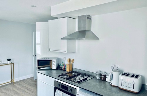 Folkestone Apartment | Lux 2BR Flat Folkestone Habour (F3)