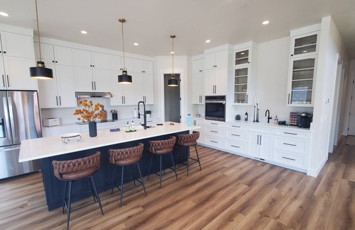 Sunland Estates House | Lux 3 bdrm/3 bath sleeps 8 in George, Wa near Gorge Amphitheater & Wine Country