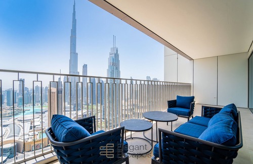 Trade Center Apartment | Lux 3BR - Panoramic Burj Khalifa View