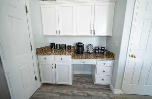West Jordan House | Lux 5bd King w/Theater+Office