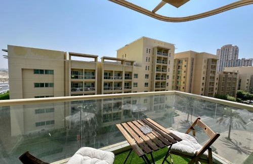 The Greens Apartment | Lux BnB 1BD The Greens Parking Pool Gym