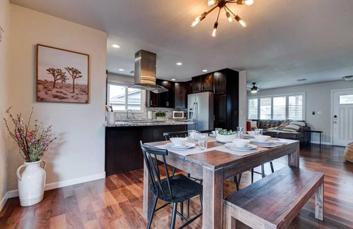 Park Scottsdale Four House | Lux Central Scottsdale Gem w/Hot Tub + Firepit!