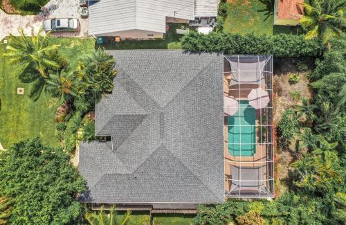 Naples Park House | Lux Family 3 BR With Pool Villa Walk To Beach and Mercato