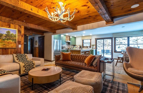 Thompson Ridge Cabin | Lux Hot Tub Cabin w Fire Pit