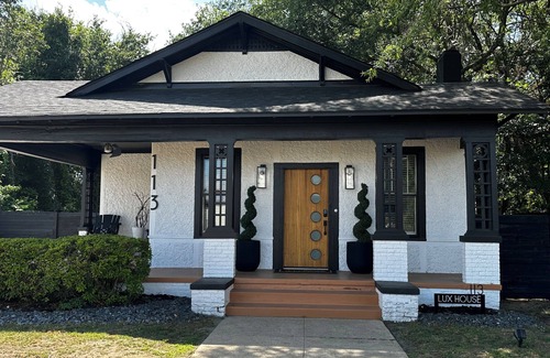 Columbus House | Lux Housenproperty located in the heart of the historic district of Columbus, MS