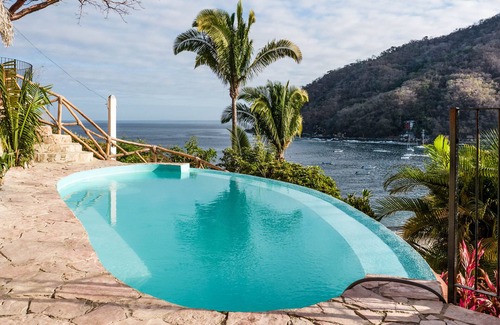 Yelapa House | Lux in Yelapa, Infinity Pool, Huge Views, AC, Accommodates 8 to 10
