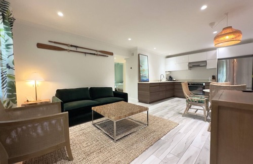Delray Beach House | Lux King bed 2br 1bath, walk to everything