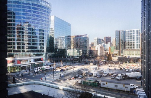 Seaport District Apartment | Lux Seaport Studio w Gym on Harbor BOS-501
