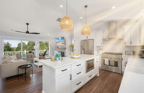 Corolla House | LUX Soundfront Home, Elevator, Pool, HotTub, Games, Renowned Currituck Club Access
