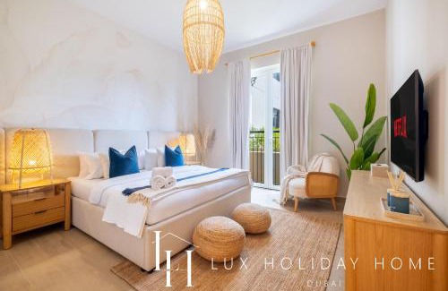 Dubai Apartment | LUX The La Mer Luxury Burj View Suite 3