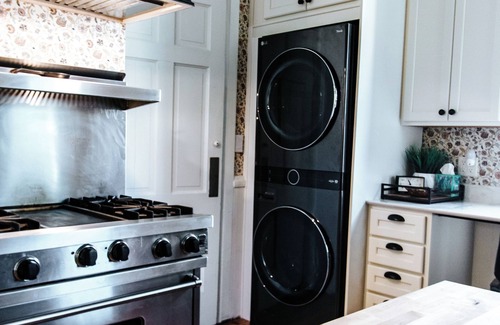 Sheboygan House | LUX Uptown Escape - The Trestern