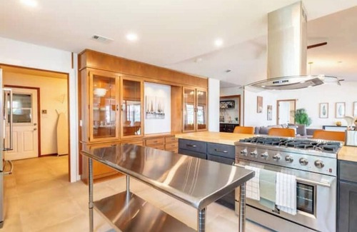 Ono Island Villa | Lux Waterfront Oasis w/Private Dock, Kayaks, Blackstone Grill, and Fire Pit