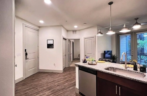 Addison Apartment | Luxe 1-bedroom Apartment with Resort Style Living