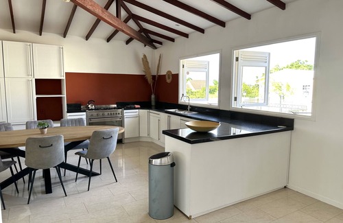 Cas Grandi Apartment | Luxe 3 Slaapkamer Appartement op de Bovenste Etage met Prachtig Uitzicht!