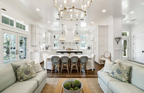Port Aransas House | Luxe 3-Story Beach Home on the Green@Cinnamon Shore South w/Amenity Access