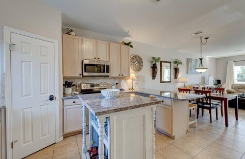 Santa Rosa Beach House | Luxe 30A Townhome, Walk to Beach, 2 Pools, Bikes, Umbrella 20% Off Summer rates!