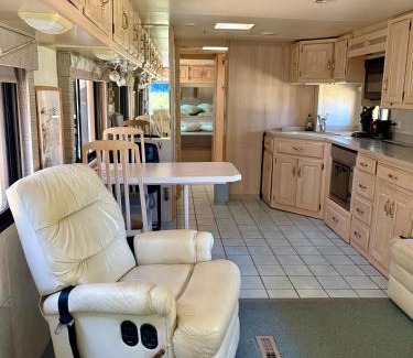 Levignacq Other | Luxe Amerikaanse Camper