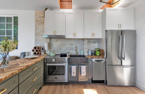 Belvedere Tiburon House | Luxe Beach View Bungalow at JAR Farms with use of private beach, pool, orchards