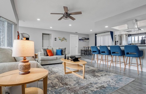 Lauderdale Lakes House | Luxe by Jenn 3BR Retreat w/Heated Pool