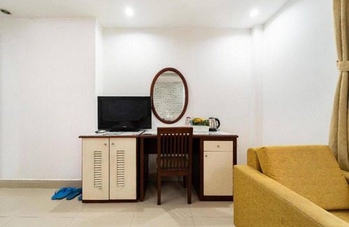 Phu My Hung House | Luxe Comfort Stay | Prime Vibes in Sunshine