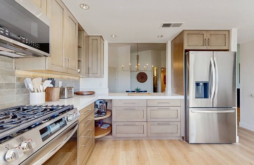 La Quinta Condo | Luxe Condo in PGA West w/grill, patio, shared pool & hot tub-close to Coachella