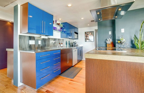 Downtown Reno Condo | Luxe Dtwn Reno Penthouse ~ 3 Mi to Casinos!