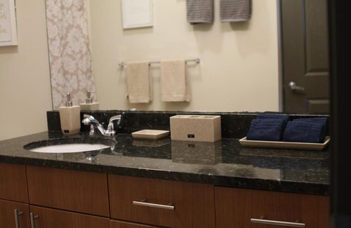 Dunwoody Apartment | Luxe Dunwoody/Perimeter Center Corporate Housing