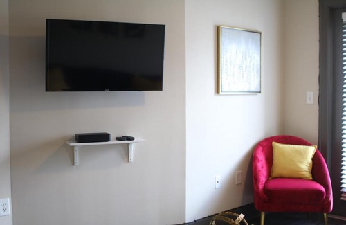 Dunwoody Apartment | Luxe Dunwoody/Perimeter Center Corporate Housing