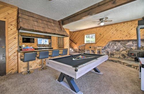 Pine Mountain Club House | Luxe Escape with Decks, Mtn Views, Game Room!