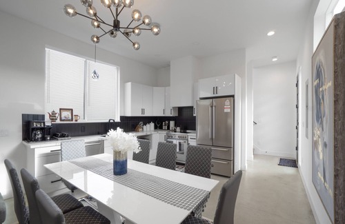 Fremont House | Luxe home near Space Needle & Lumen Field w/Views