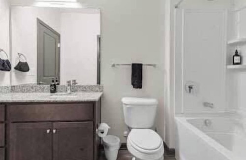 North Raleigh Apartment | Luxe King 3BR Suite in North Raleigh!