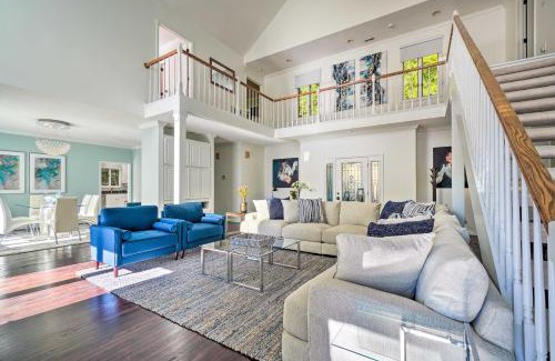 Harrison House | Luxe Lake Chickamauga Retreat with Boat Dock!