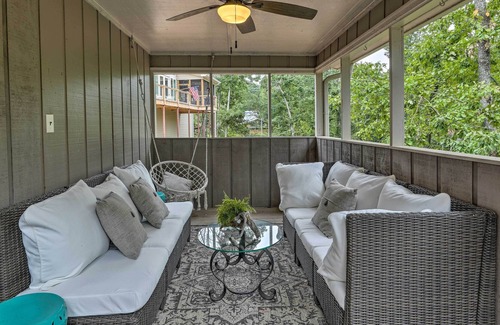 Flowery Branch House | Luxe Lakefront Home w/ Large Deck & Kayaks!