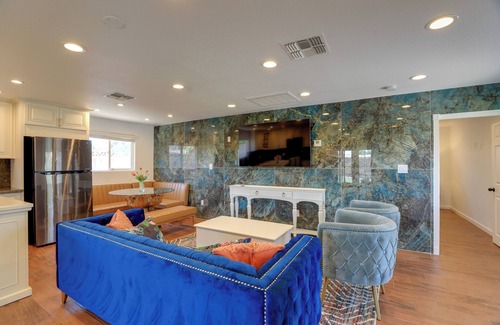 Las Vegas House | Luxe Las Vegas Casita w/Patio ~ 6 Mi to Strip!