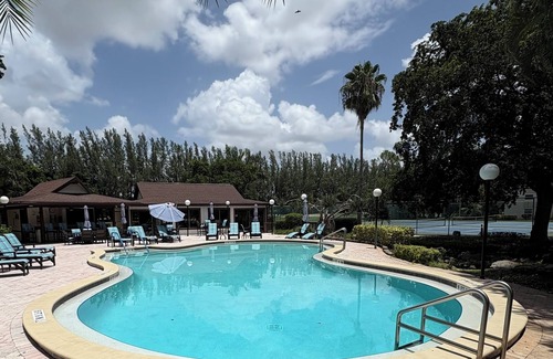 Central Naples House | LUXE LOFT NAPLES