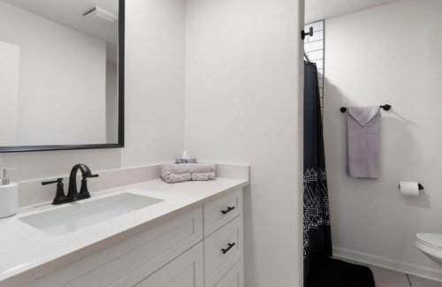 Downtown Phoenix House | Luxe Modern Apartment in the Heart of Phoenix (1)