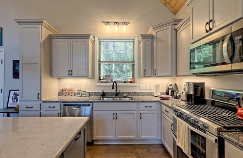 Sky Valley House | Luxe Mountain Top Home with Panoramic Views