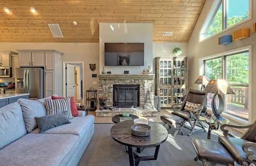 Sky Valley House | Luxe Mountain Top Home with Panoramic Views