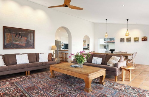 Yamba Apartment | Luxe Oceanfront Penthouse! Yamba's best address 3 bed 2 bath luxury living