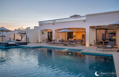 Buzzards Villa | Luxe Oceanview Villa with Pool Hot Tub BBQ and Fire Pit