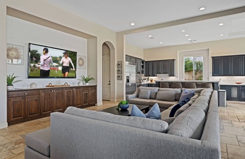 La Quinta House | Luxe Pool, Misters Firepit Lounge & Billiards