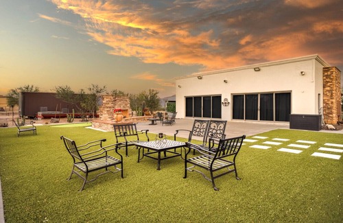 Rio Verde Foothills House | Luxe Ranch w/Four Peaks Views & Outdoor Fireplace