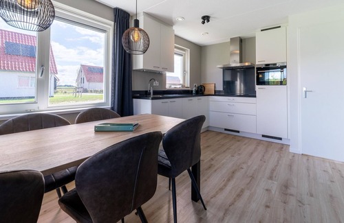 Scherpenisse House | Luxe Stay with Sauna & Garden