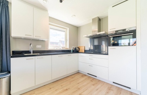 Scherpenisse House | Luxe Stay with Sauna & Garden