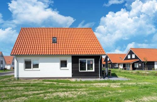 Scherpenisse House | Luxe Stay with Sauna & Garden