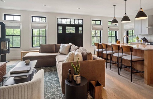 Stowe Area House | Luxe Stowe Retreats | Near Downtown