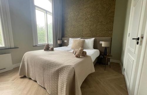 Centrum House | Luxe Suite - New Bed - Wifi- Safe City Center