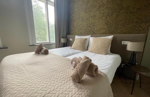 Centrum House | Luxe Suite - New - Safe City Center