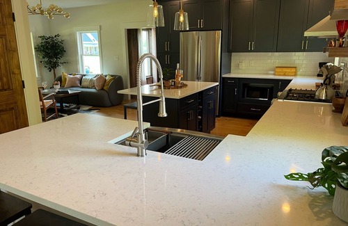 Weston House | Luxe Thanksgiving Retreat in VT's Green Mountains